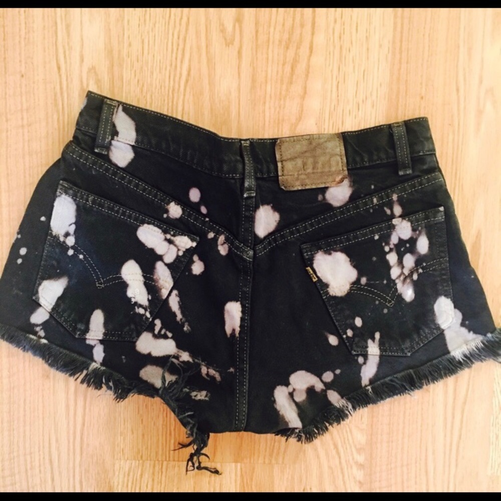 Levi vintage cut-offs